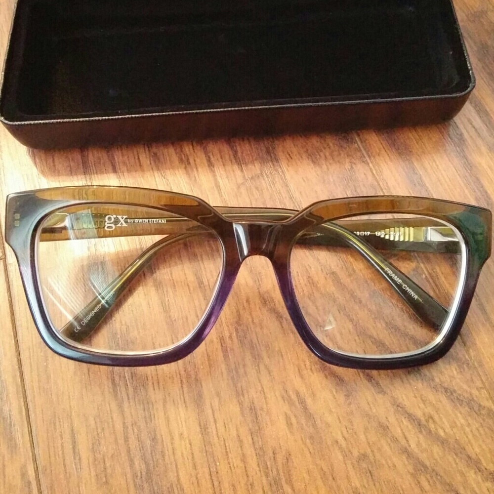 Gwen stefani lamb glasses